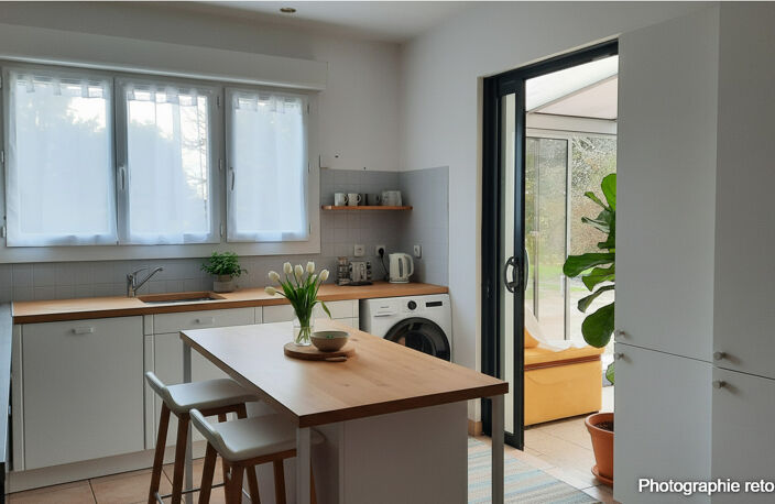 Maison de plain-pied 3 chambres, piscine et grand terrain — photo 4