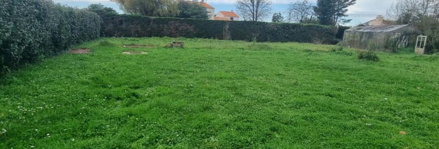 Terrain  847 m² à vendre à Grues (85580)