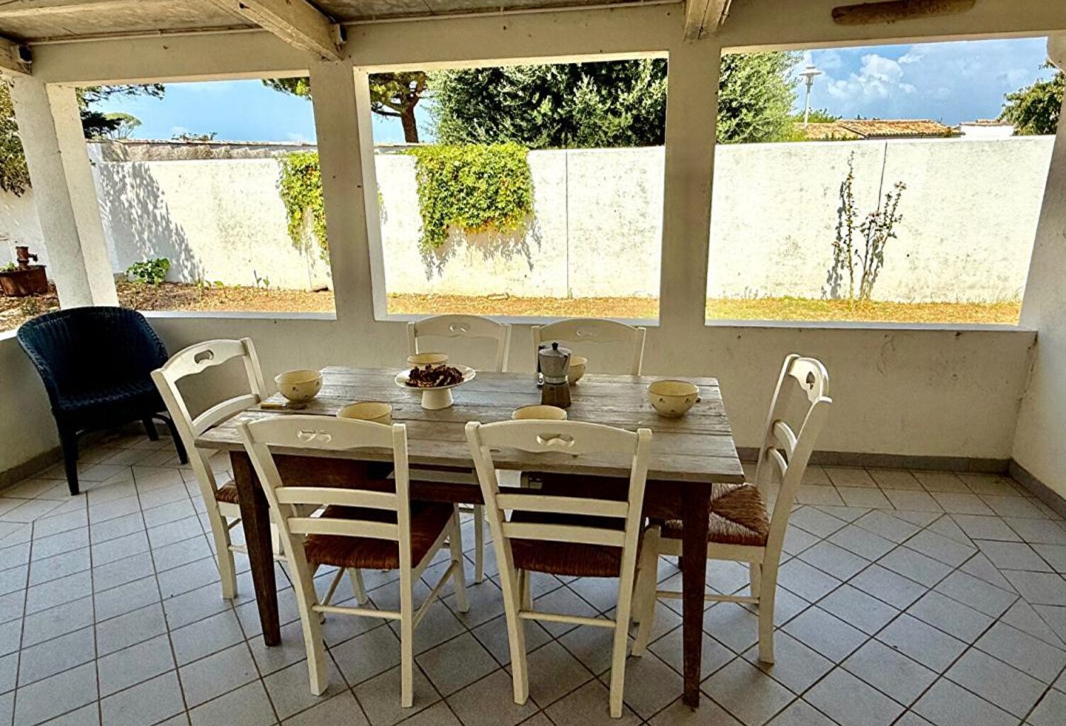 Maison au coeur du village de LOIX à 5 min de l'océan - 5 pièces de 121 m2 — photo 1