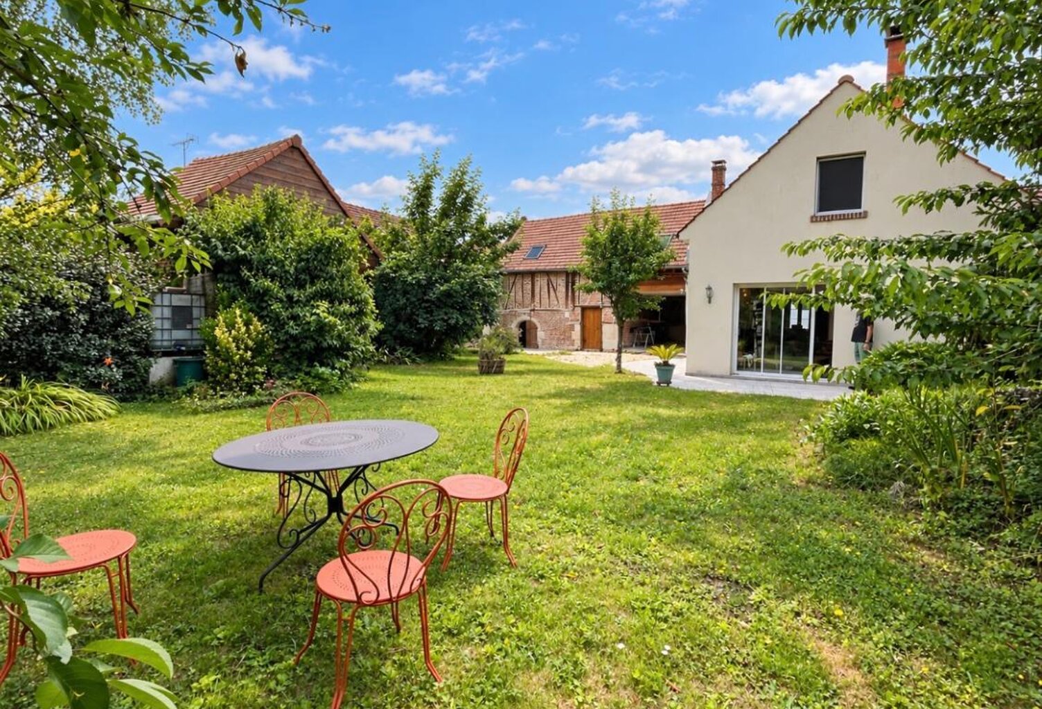 Maison aux portes de Compiègne  : 6 pièce(s) 163 m2  + Jardin — photo 1