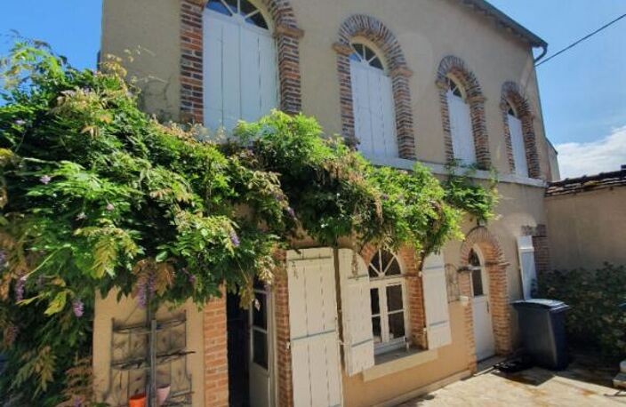 Maison de ville 6 chambres, jardin, piscine et garage. Proche centre ville — photo 2