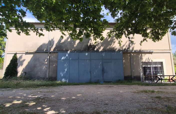 Maison Montfavet 9 pièce(s) 280 m2 — photo 2