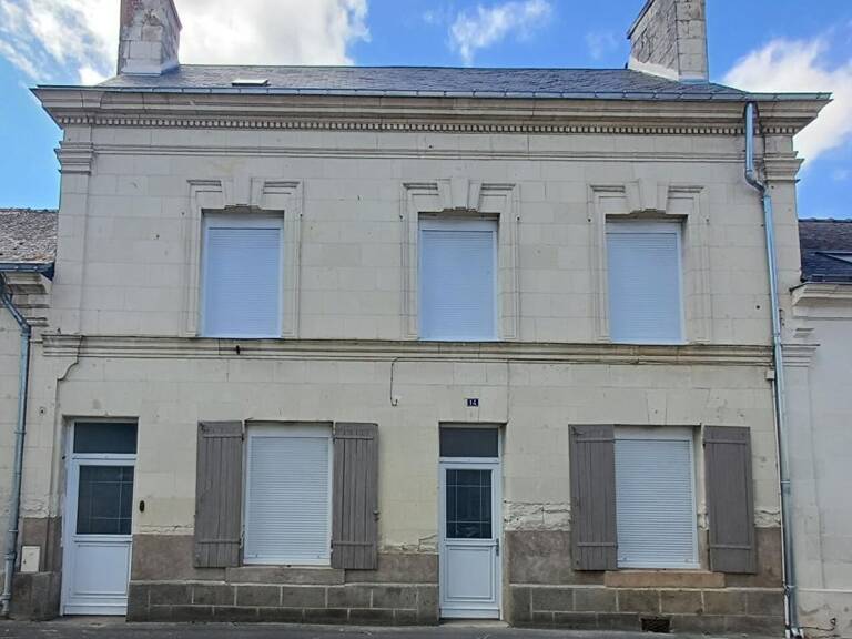 Maison de bourg du XIXe siècle,183 m², avec terrain et dépendances - VERNOIL LE FOURRIER (49390) — photo 1