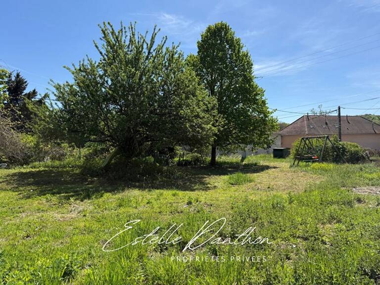 Terrain de 860 m2 libre constructeur à Doissin — photo 1