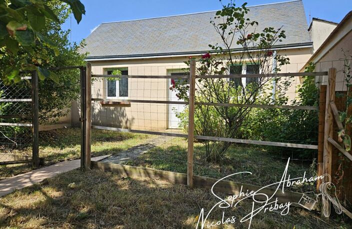 Maison en pierres avec jardin et double garage, proche centre-ville — photo 4