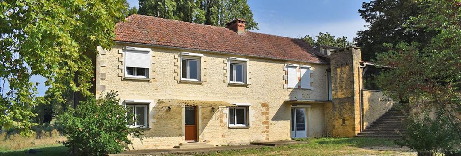 Maison 11 Pièces 250 m² à vendre à Tamniès (24620)