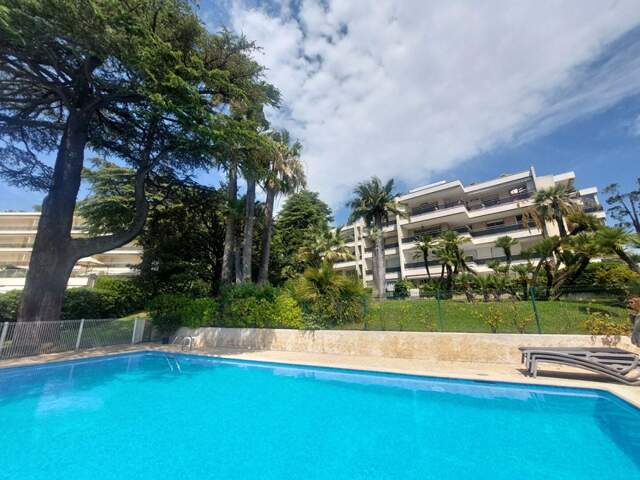 CANNES Croix des Gardes, 2 pièces Vue Mer — photo du bien