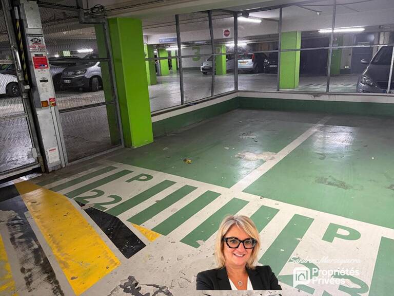 Parking Privé Indigo - Place d'Armes Valenciennes — photo 1