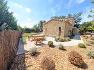 Gordes - Élégante maison contemporaine de 175 m² avec piscine — photo 2
