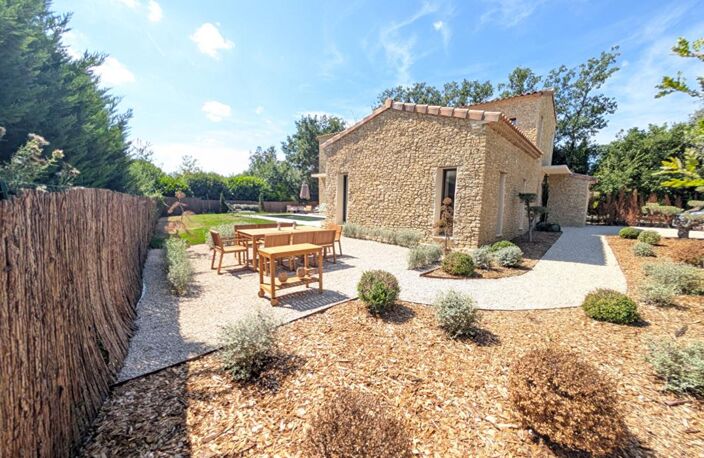 Gordes - Élégante maison contemporaine de 175 m² avec piscine — photo 2