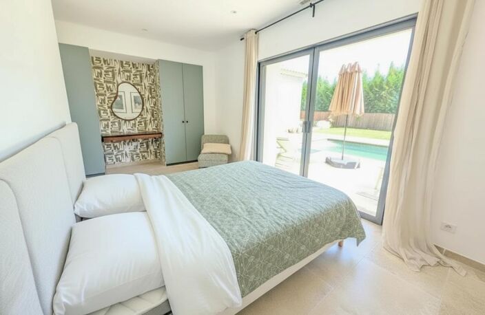 Gordes - Élégante maison contemporaine de 175 m² avec piscine — photo 5