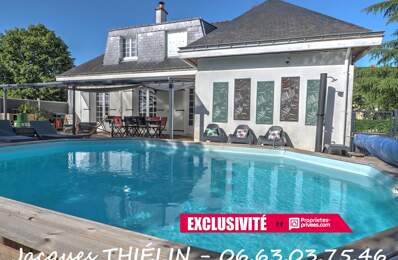 Maison familiale en hyper centre-ville de Longué — photo du bien