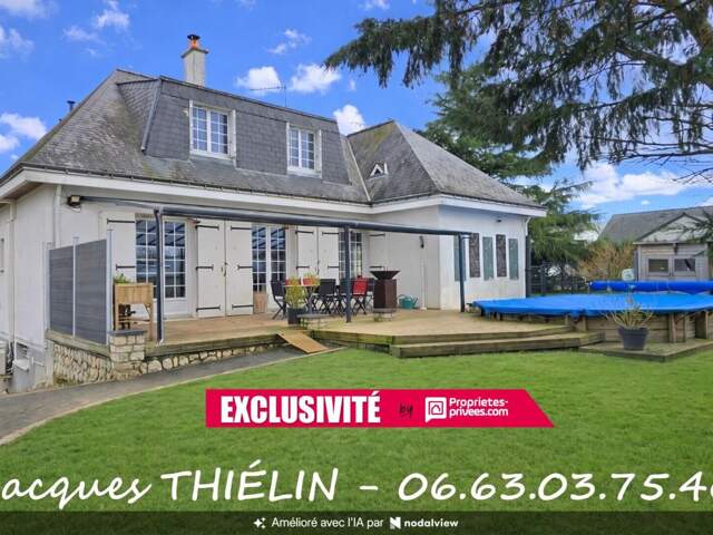 Maison familiale en hyper centre-ville de Longué — photo du bien