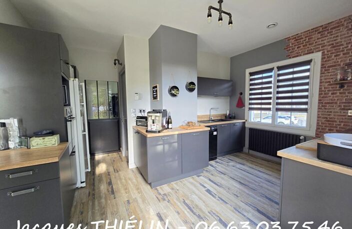 Maison familiale en hyper centre-ville de Longué — photo 5