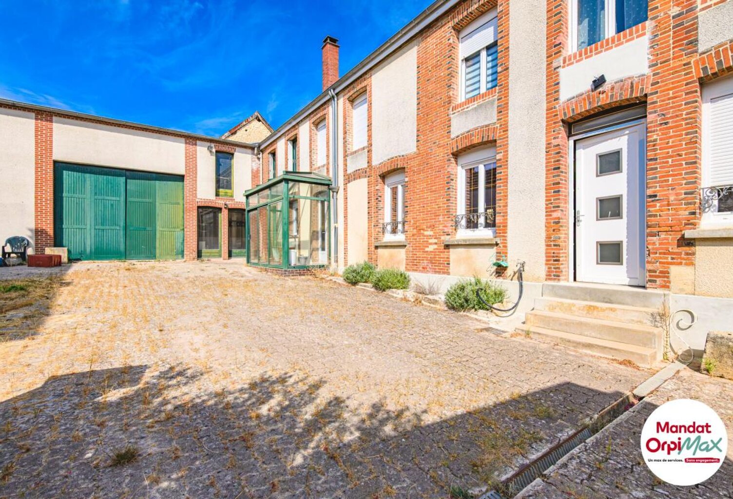 Maison À Vendre — photo 1