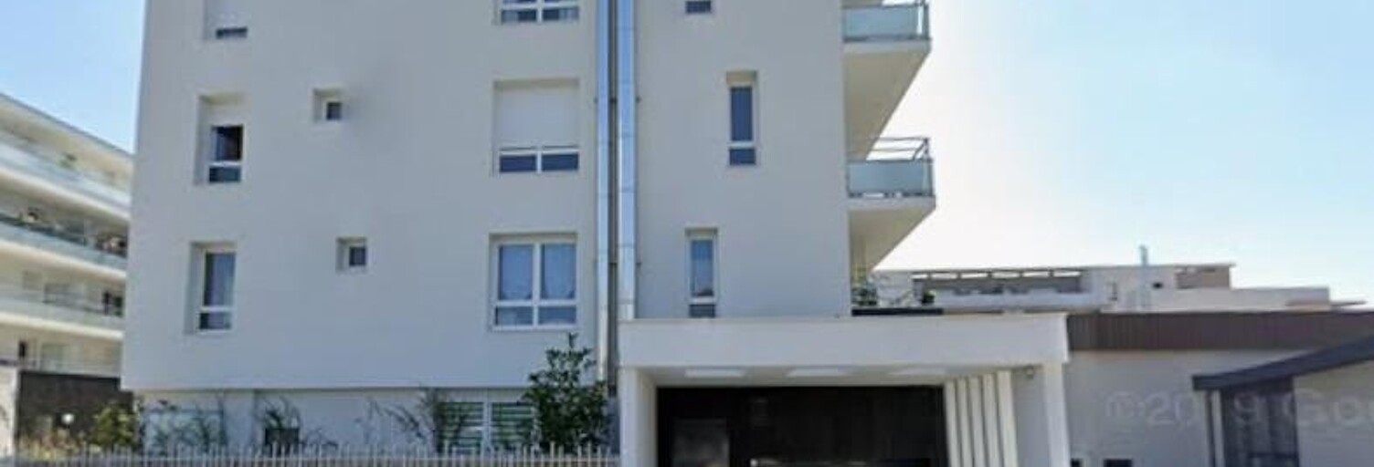 Garage   m² à louer à Barberaz (73000)