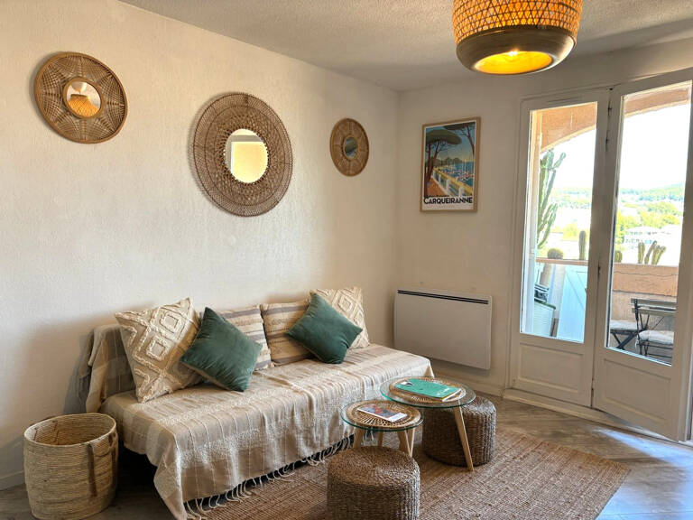 T2 meublé 36 m2, dernier étage, balcon, pkg - Carqueiranne — photo 1