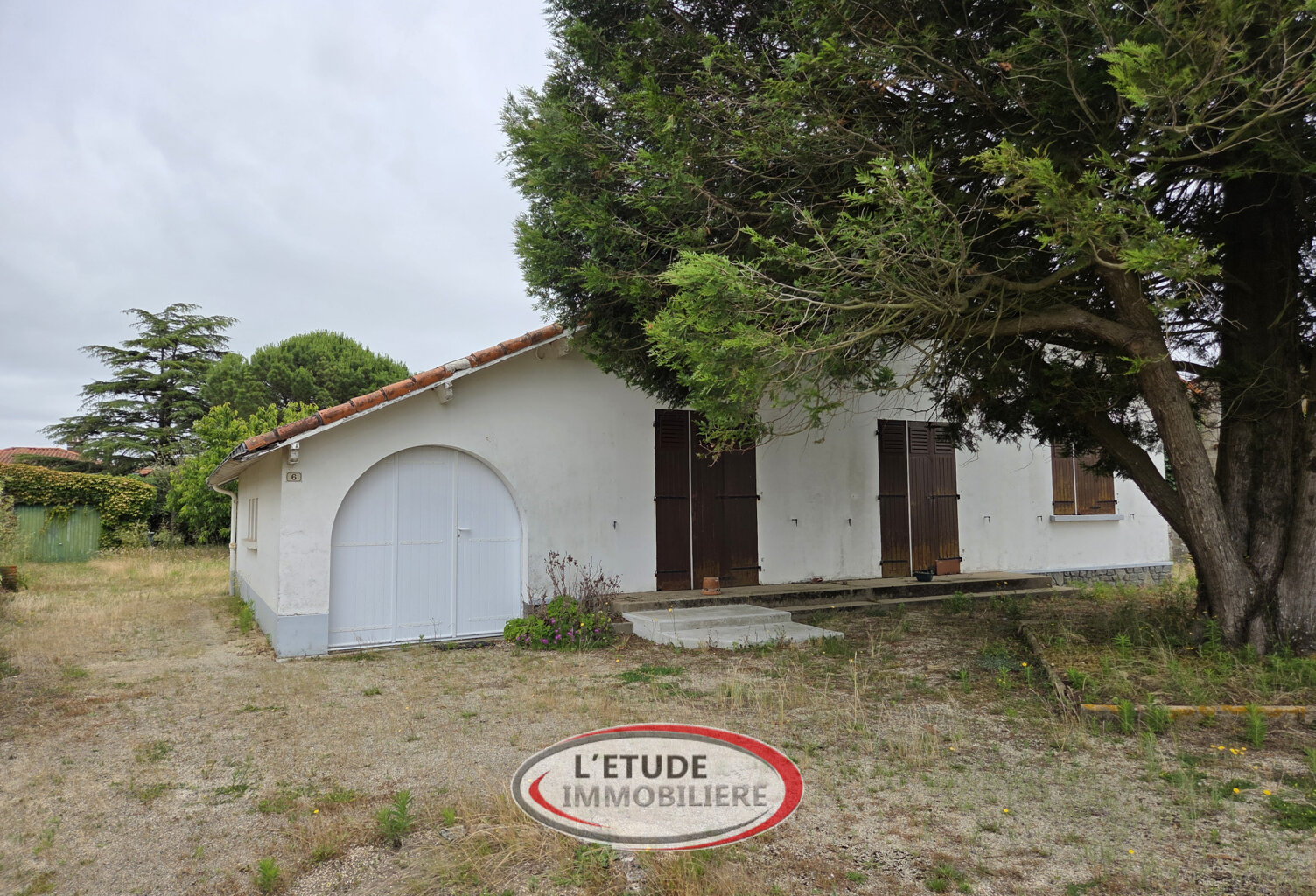 MACHECOUL BOURG : plain pied 82 m2 à rénover (+ garage et dé — photo 1