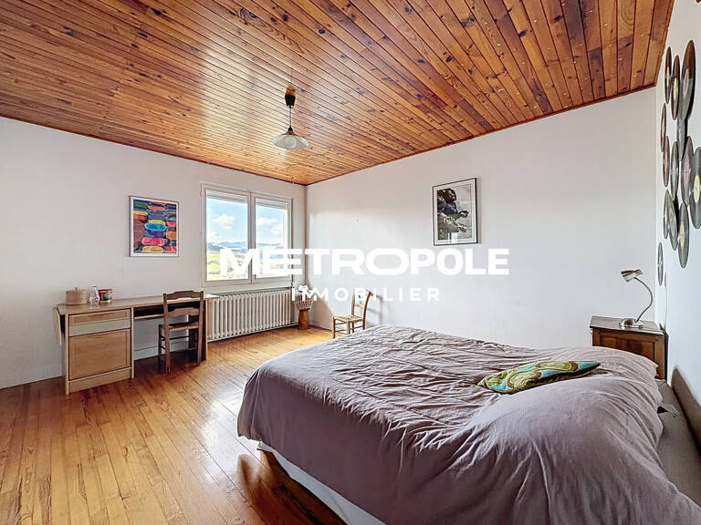 Maison - Tarare - 184 m2 habitable - 6 chambres — photo 1