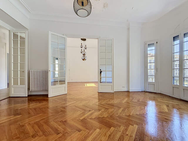 Appartement  - 4 pièces  - 141.0 m² — photo du bien