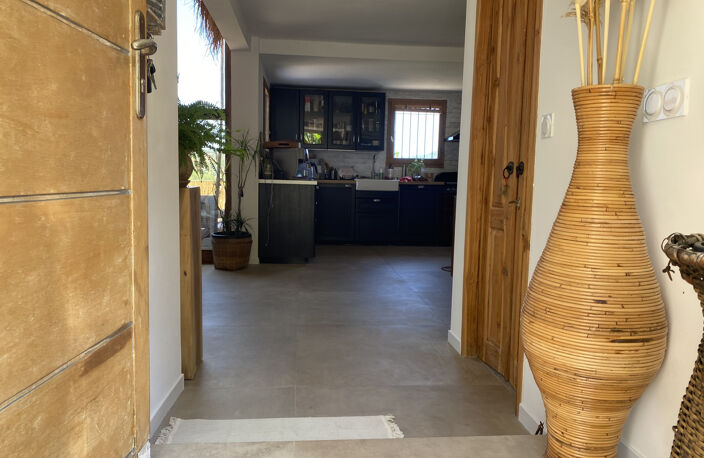 MAISON 4 PIECES LA LONDE-LES-MAURES (83250) DANS LE TRES PR — photo 4