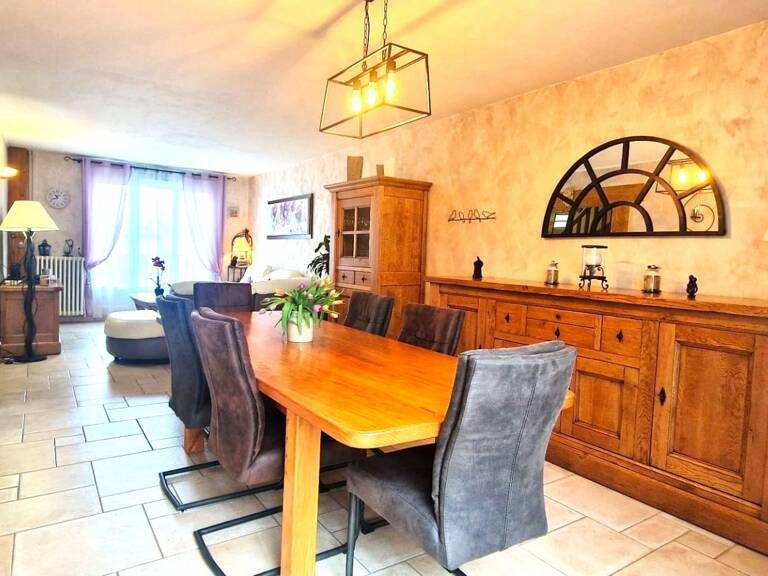 Vente Maison/villa 8 pièces — photo 1
