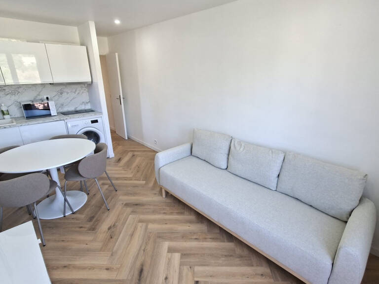 T1 MEUBLE AVEC PARKING CARRY LE ROUET — photo 1