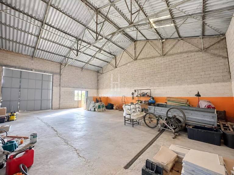 Propriété sur 2,75 hectares à Saint Martin de Crau — photo 1