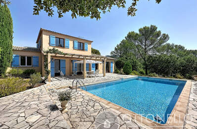 Villa Roquebrune Sur Argens 5 pièces 122,84 m2 sur 4 540 m2 de terrain avec piscine, garage et sous-sol — photo du bien
