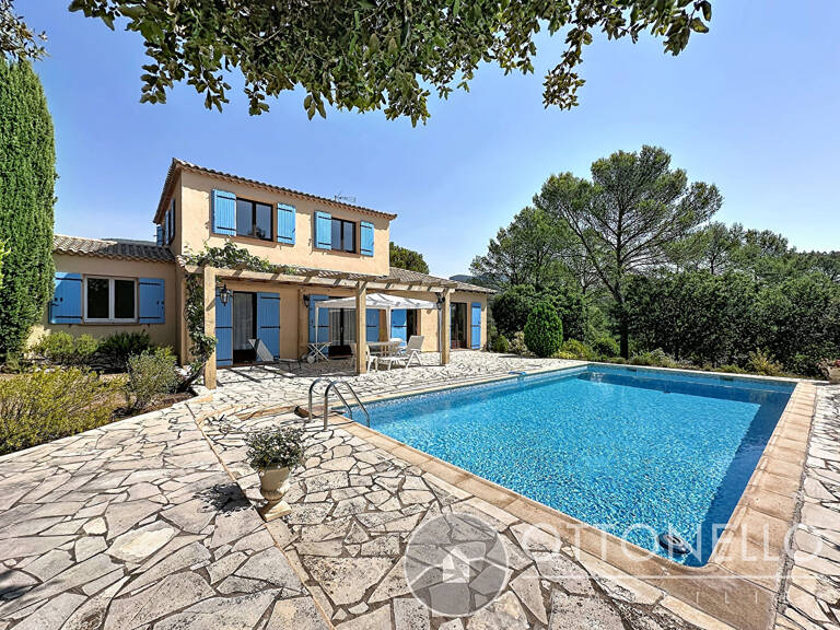 Villa Roquebrune Sur Argens 5 pièces 122,84 m2 sur 4 540 m2 de terrain avec piscine, garage et sous-sol — photo 1