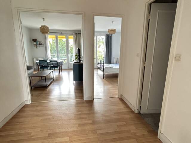 Poitiers- Appartement T3 avec balcon — photo du bien