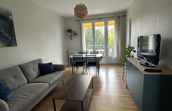 Poitiers- Appartement T3 avec balcon — photo 2