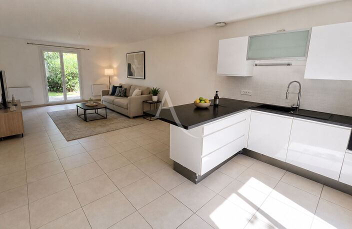Villa Carqueiranne non mitoyenne 109 m² T5 au calme, rénovée — photo 3