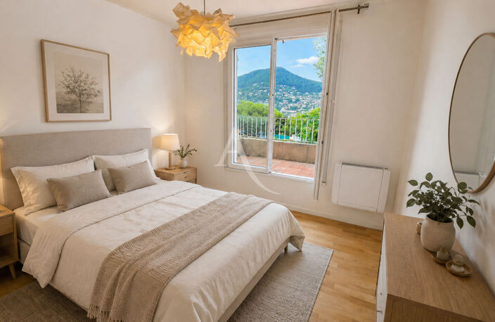 Villa Carqueiranne non mitoyenne 109 m² T5 au calme, rénovée — photo 5