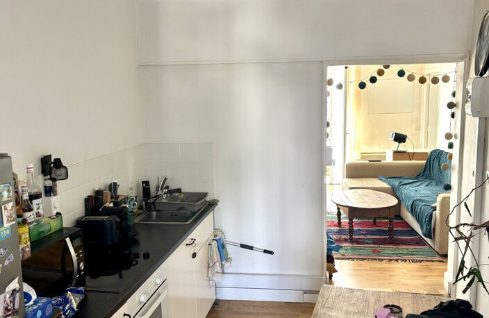 A VENDRE NANTES SAINT-CLEMENT CHARMANT TYPE 2 FONCTIONNEL DANS BEL ANCIEN — photo 3