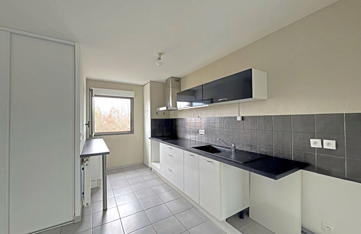 SPECIAL INVEST -CORNEBARRIEU - T3 avec terrasse et places de parking, VENDU LOUE — photo 2