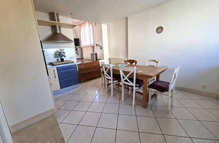BEAU POTENTIEL - MAISON - SECTEUR THURÉ — photo 5