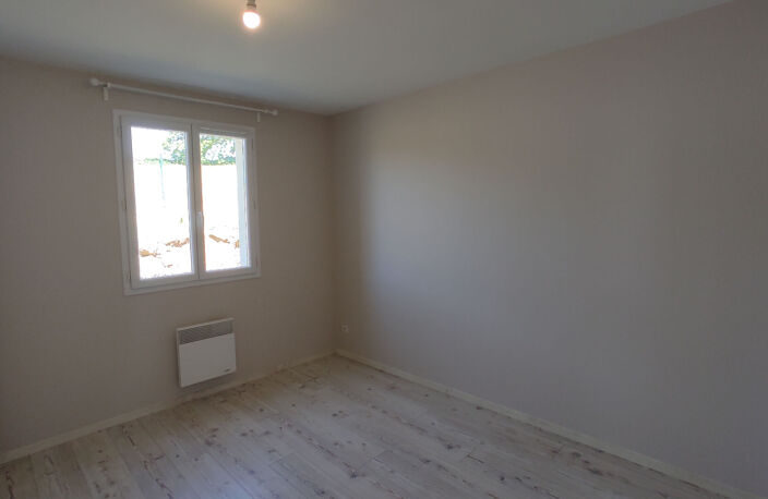 PAVILLON  PLAIN-PIED CHATELLERAULT- EST — photo 5