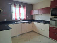 MAISON FAMILIALE AVEC BEAUX VOLUMES - DANGE ST ROMAIN — photo 4