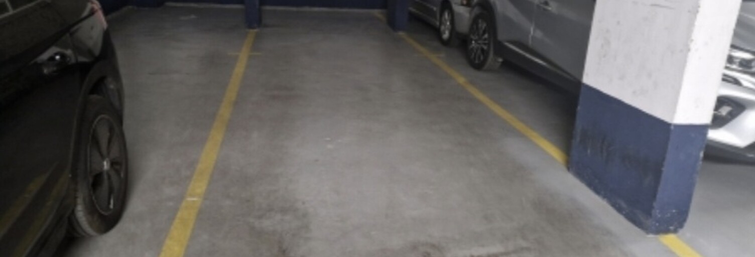 Garage  24 m² à vendre à Clamart (92140)
