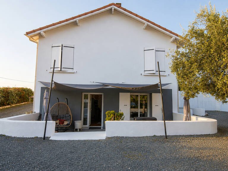 Maison familiale de 126 m2 avec 4 chambres et jardin arboré de 1 208 m² — photo 1