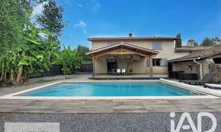 Maison 5 Pièces 135 m² à vendre à Saint-Morillon (33650)