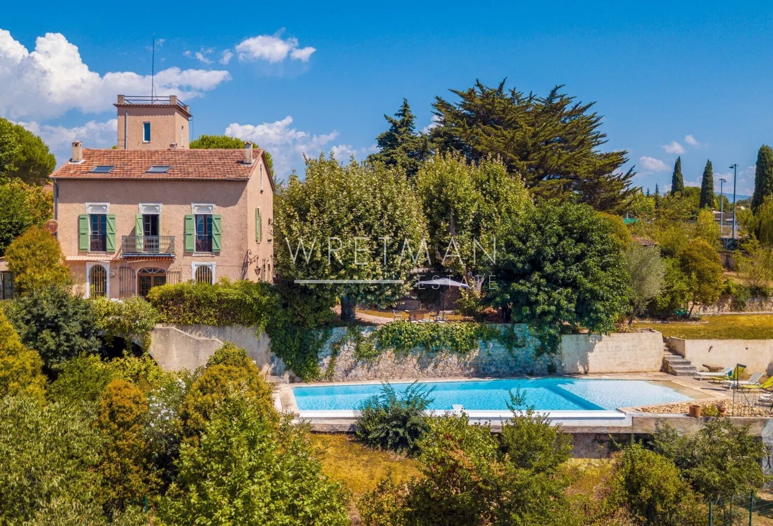 Maison de maitre avec vue et a pied de village-Montauroux — photo 1