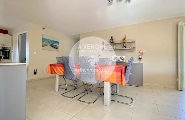 Maison plain-pied, 2016, 3 chambres et un bureau, état irréprochable — photo 5