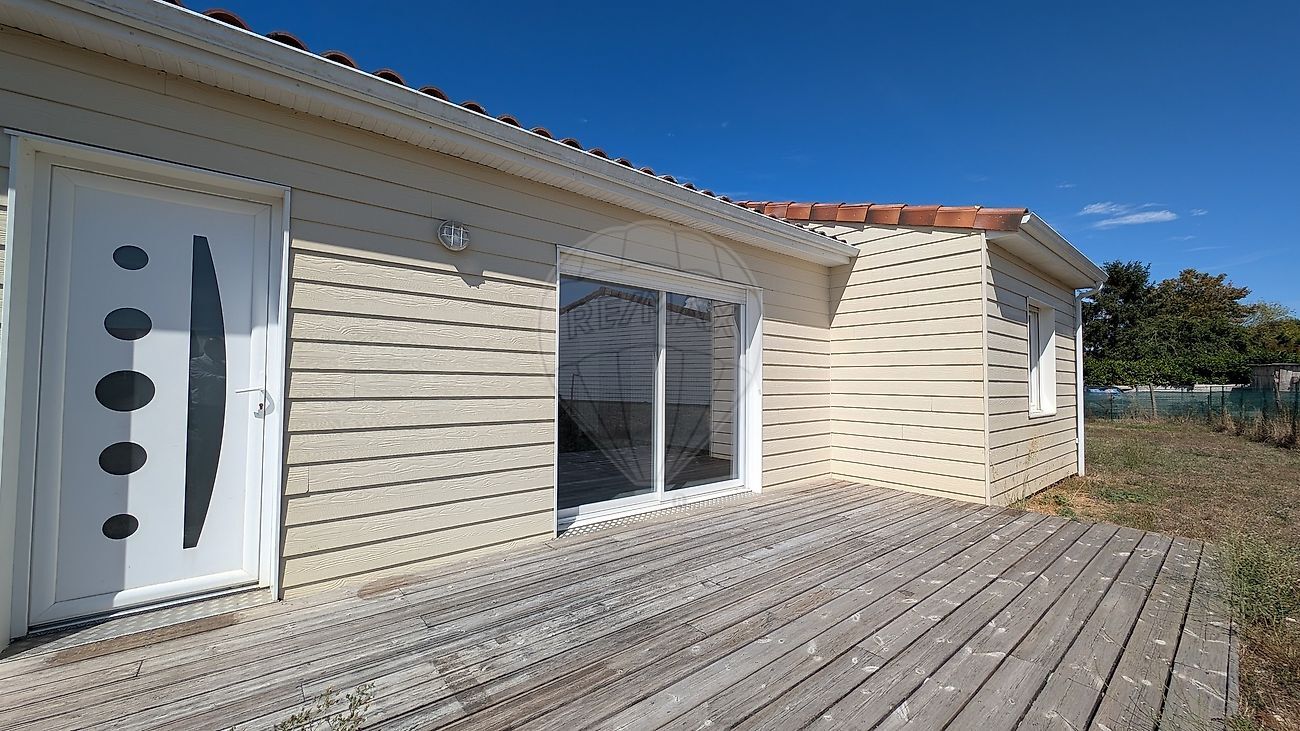 Villa / Maison  T5 à vendre Meursac 17120