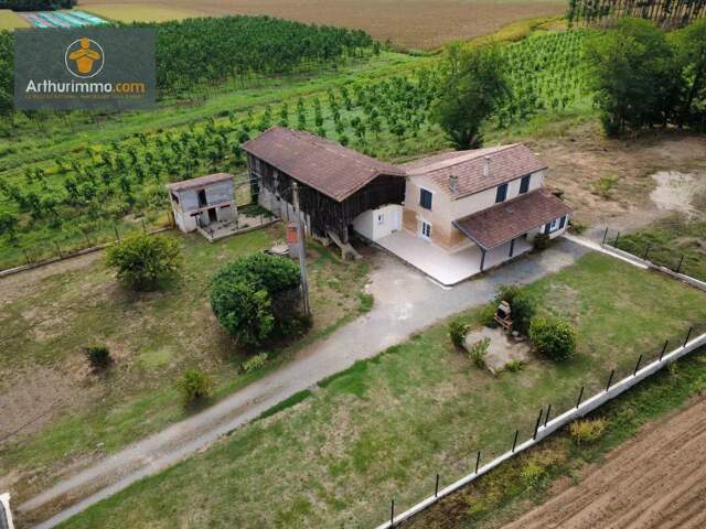 Corps de ferme parfaitement rénové proche canal latéral à la Garonne — photo du bien