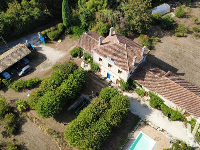 Vente Demeure 8 pièces — photo du bien