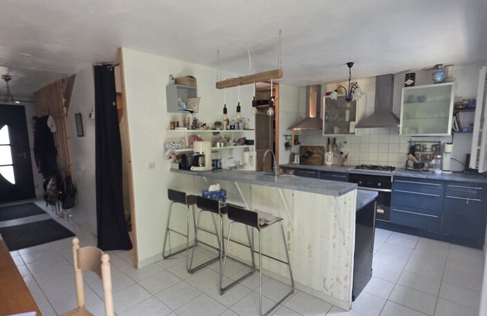 Vente Maison/villa 5 pièces — photo 2