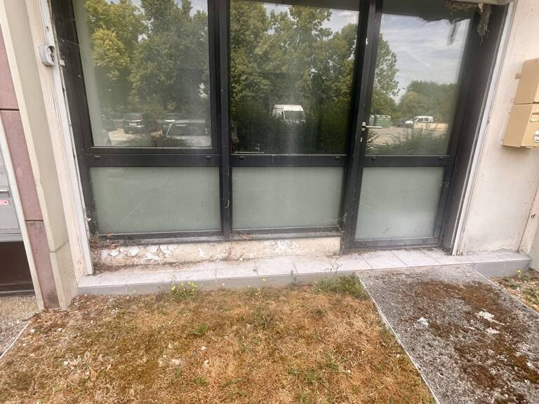 Vente Boutique/Local commercial 68 m&sup2; — photo 1
