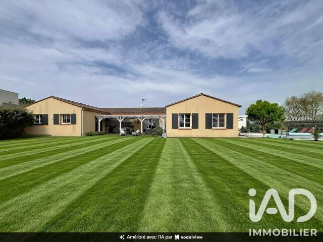 Vente Maison traditionnelle 8 pièces — photo du bien